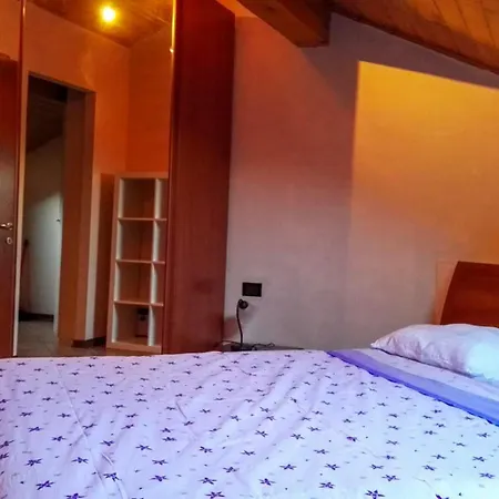 Residenz Ai Ronchi Lägenhet Germignaga